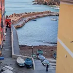 Appartamento Gemma With Ac & Sea View Balcony
